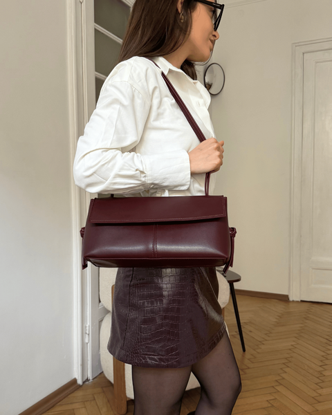 Iren Faux Leather Baguette Bag &mdash; Burgundy, 28&times;14&times;7 cm
