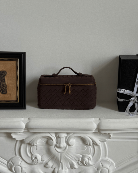 Sara Eco Suede Crossbody Bag &mdash; Chocolate, 21&times;15&times;7 cm